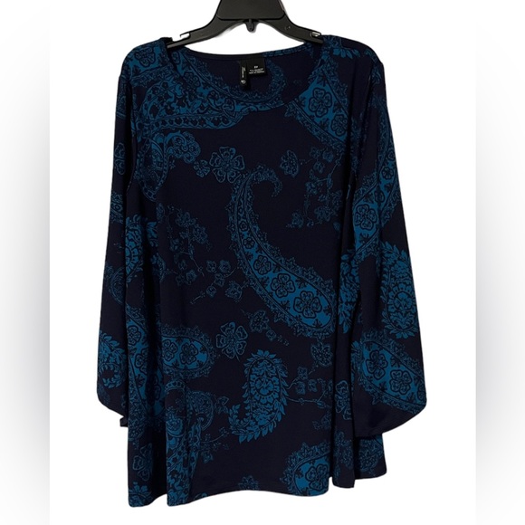 ❌❌SOLD❌❌New Directions Curvy Blouse - Picture 1 of 3